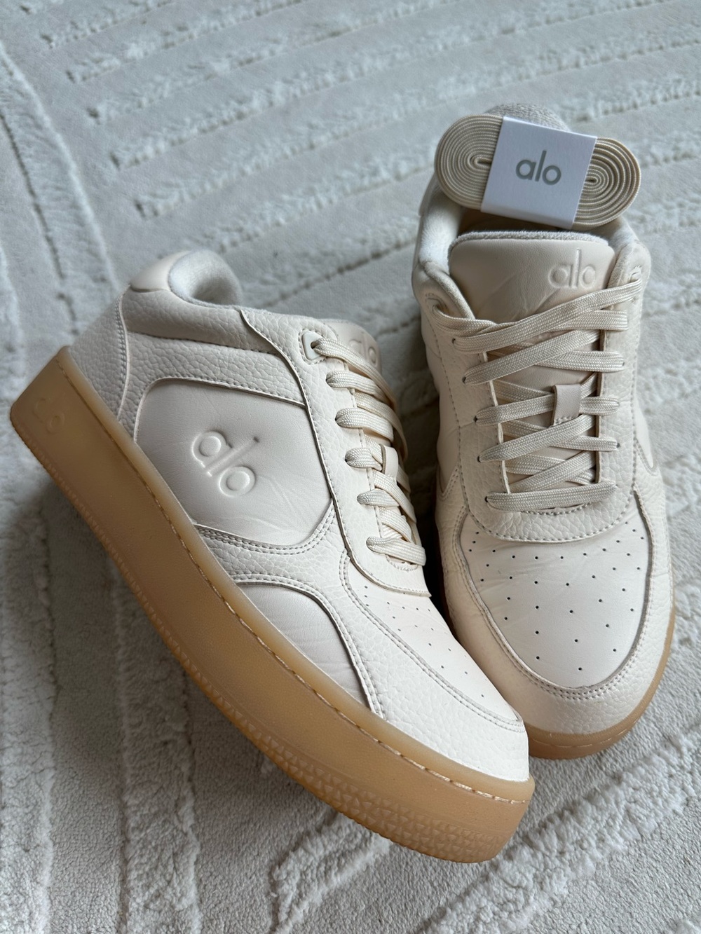 Alo | Recovery Sneakers | Clay | W9.5/M8